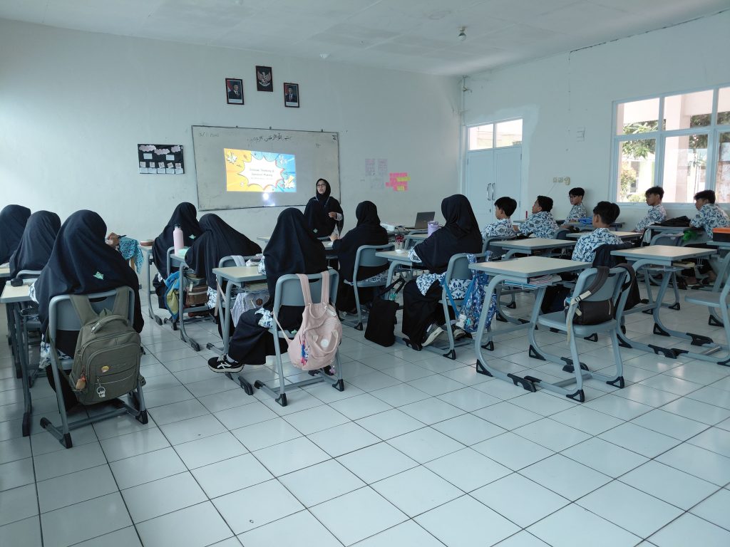 SMK Informatika Al-Irsyad Al-Islamiyyah Gelar LDK OSIS: Bentuk Pelatihan Kepemimpinan Pengurus OSIS Baru whatsapp image 2025 11 17 at 09.13.48